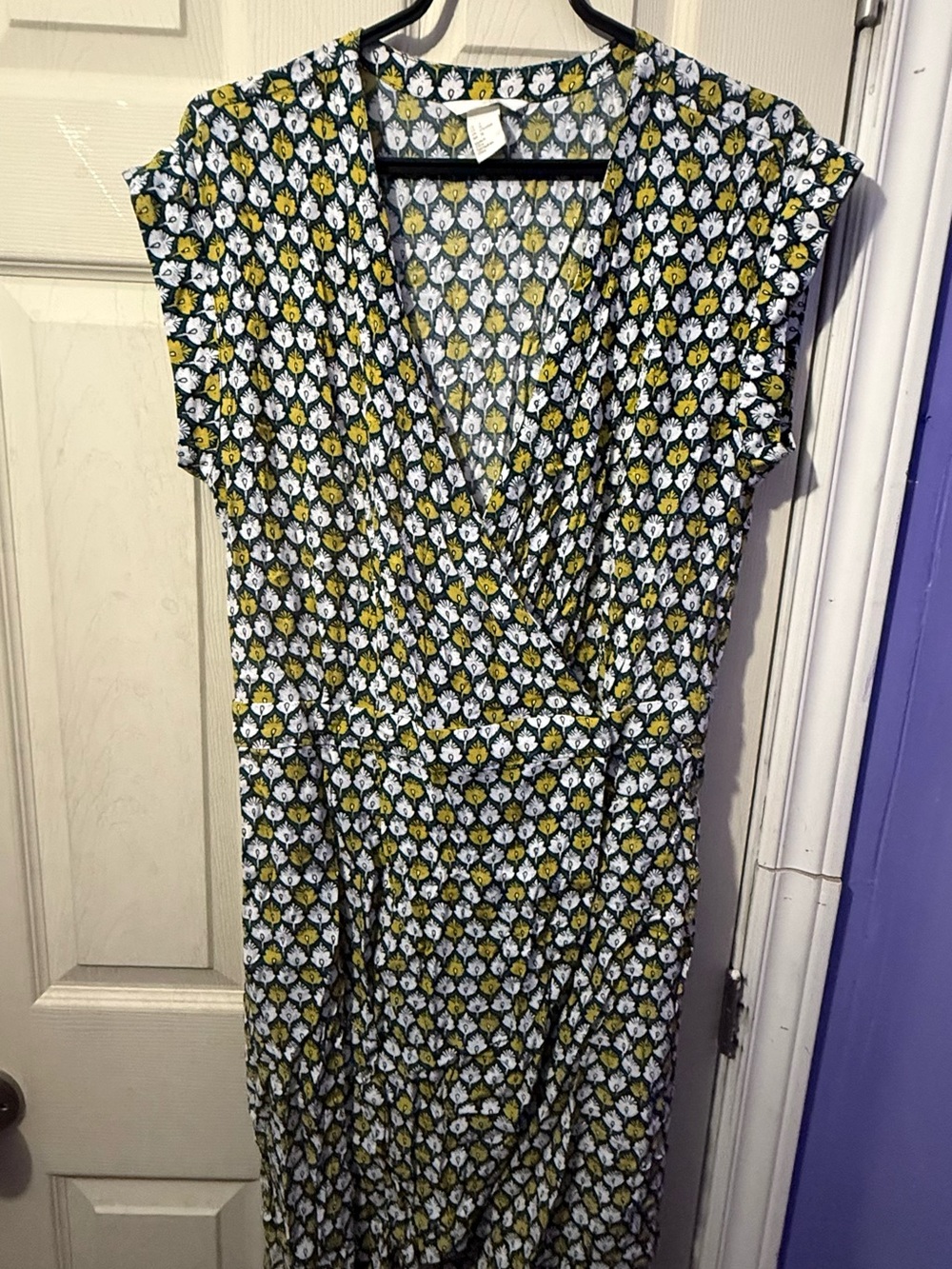 H&M Green Midi Wrap Dress with White and Yellow Floral botanical Print vacation